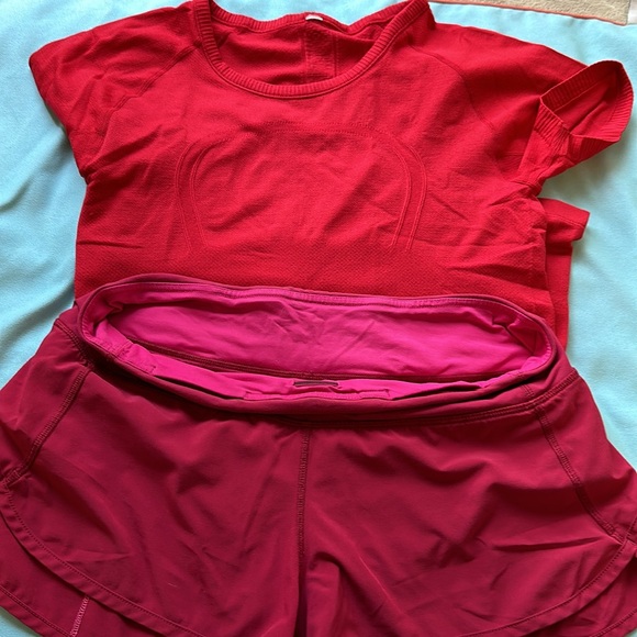 Lululemon speed shorts sz 6 2.5” - Picture 6 of 6